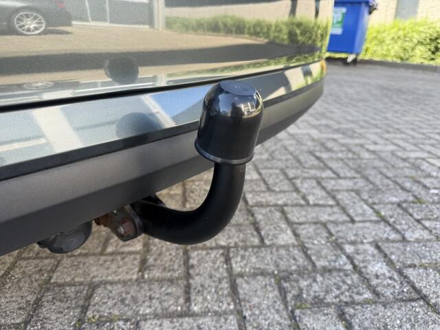 Skoda RAPID 1.2 TSI Grt JOY Automaat NAP Pano Trekhaak Cruise PDC Stoelverwa