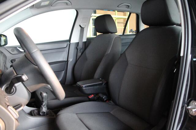 Skoda RAPID Spaceback 1.2 TSI Greentech Comfort Airco ,LM Velgen , Bluetooth, Audio, Electr raambediening