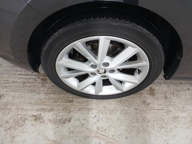 Skoda RAPID Spaceback 1.2 TSI GT Joy AUT! 1e Eig! Trekhaak! VERWACHT!!