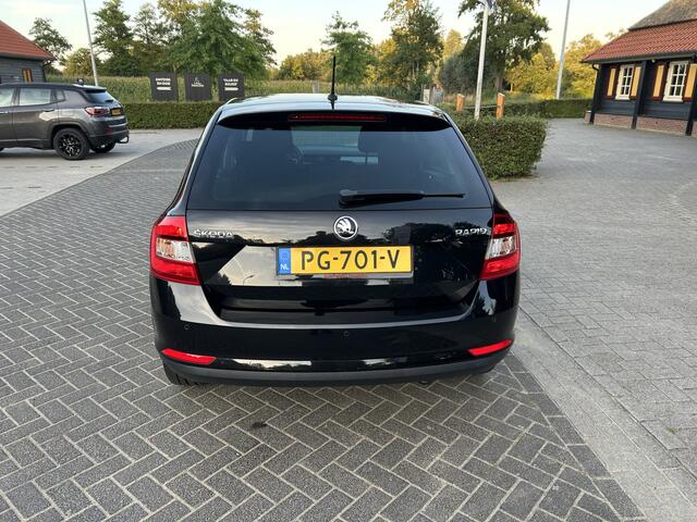 Skoda RAPID Spaceback 1.2 TSI Greentech Drive Stoel Verwarming App Clima Cruise Pdc Navi Nap