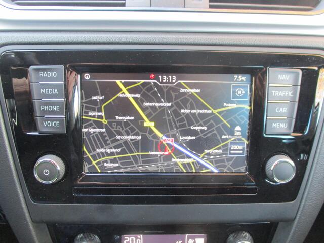 Skoda RAPID Spaceback 1.0 TSI Greentech Drive 5-drs / AUTOMAAT / AIRCO / NAVI / TREKHAAK / 81dkm