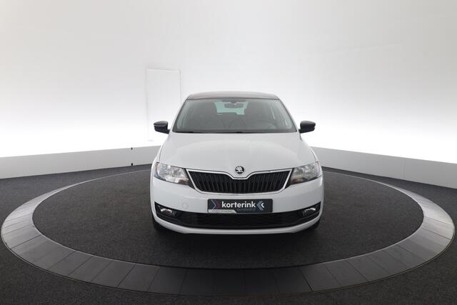 Skoda RAPID Spaceback 1.0 TSI Greentech Drive | Panoramdak | Trekhaak