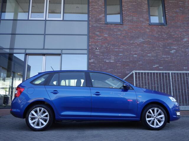 Skoda RAPID Spaceback 1.2 TSI Greentech Drive | Automaat | Cruise control | Parkeersensoren achter | Trekhaak | Airco | Navigatie