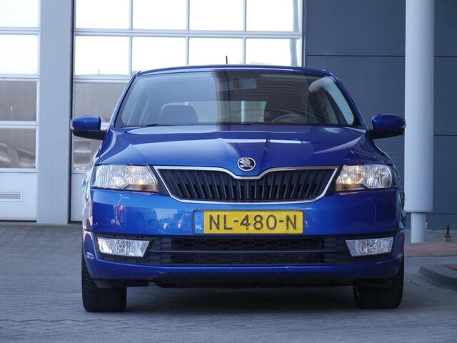 Skoda RAPID Spaceback 1.2 TSI Greentech Drive | Automaat | Cruise control | Parkeersensoren achter | Trekhaak | Airco | Navigatie
