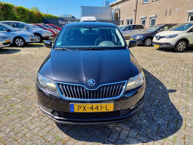 Skoda RAPID Spaceback 1.0 TSI Greentech Drive ?PANODAK ?CARPLAY ?NIEUWE APK