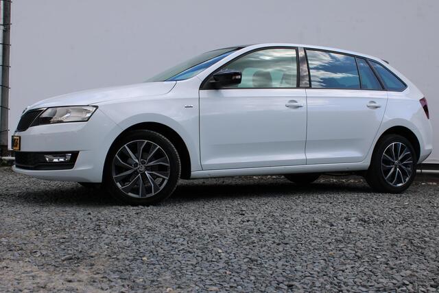 Skoda RAPID Spaceback 1.0 TSI Greentech Drive Automaat, Trekhaak, Panoramadak