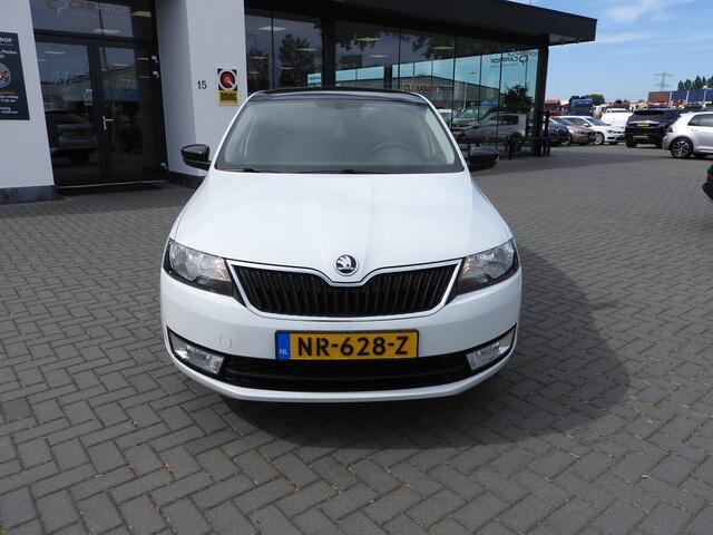 Skoda RAPID Spaceback 1.2 TSI Greentech Drive DSG Automaat, Panoramadak, Trekhaak