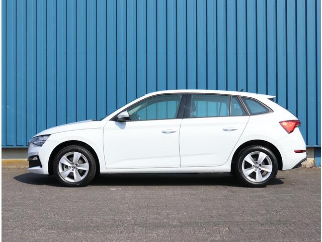Skoda SCALA 116pk TSI Ambition | 1ste eigenaar | Climate | Trekhaak | Parkeersensoren | AppleCarPlay/Android Auto | LED