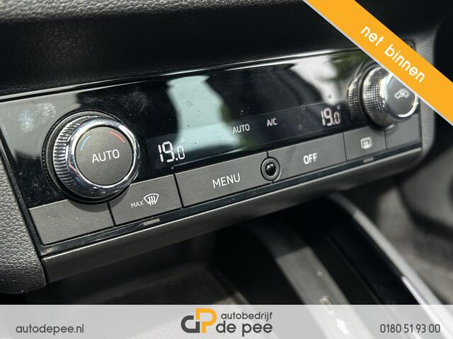 Skoda SCALA 1.0 TSI Ambition GARANTIE/AUTOMAAT/CLIMA/CARPLAY/NAVI/TREKH. rijklaarprijs!