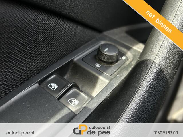 Skoda SCALA 1.0 TSI Ambition GARANTIE/AUTOMAAT/CLIMA/CARPLAY/NAVI/TREKH. rijklaarprijs!