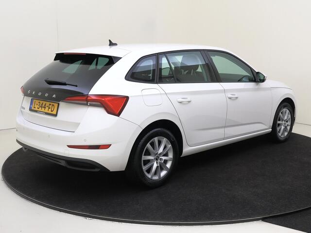 Skoda SCALA 1.0 TSI Ambition | Airco | CarPlay | Cruise control | Parkeersensoren achter | DAB radio | Bluetooth |