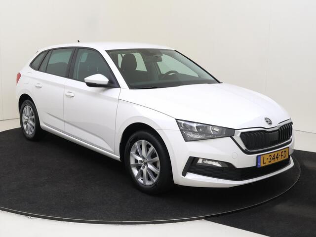 Skoda SCALA 1.0 TSI Ambition | Airco | CarPlay | Cruise control | Parkeersensoren achter | DAB radio | Bluetooth |