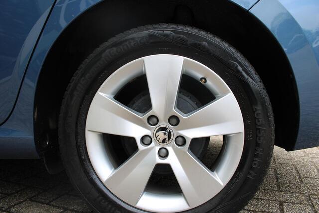 Skoda SCALA 1.0 TSI Ambition | All Season banden | Parkeersensoren | AppleCarplay/Android Auto | Cruisecontrol | LED