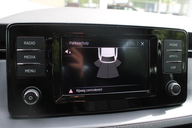 Skoda SCALA 1.0 TSI Ambition | All Season banden | Parkeersensoren | AppleCarplay/Android Auto | Cruisecontrol | LED