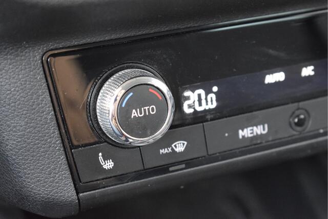 Skoda SCALA 1.0 TSI Style Virtual cockpit, Navi, Cruise, Carplay, Stoelverwarming, Climate control