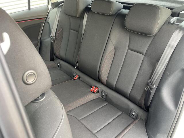 Skoda SCALA 1.5 TSI Business Edition - AUTOMAAT - TREKHAAK Skoda Scala 1.5 TSI Business Edition