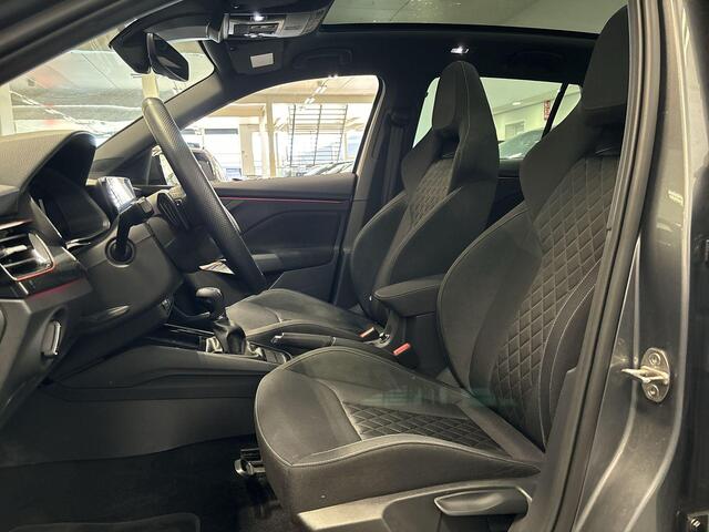 Skoda SCALA 1.0 Tsi 110pk DSG Sport Business · Camera · Panoramadak · Apple/Android Car Play · Navi · Cruise Control · 17'' Inch · Garantie t/m 15-05-2027 of 100.000km