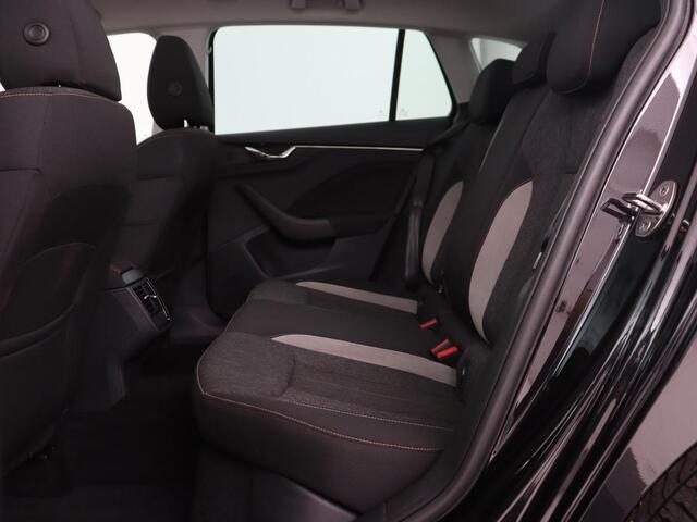 Skoda SCALA 1.0 TSI First Edition | Panoramadak | Stoelverwarming | Carplay | Full LED | Climate control | Keyless | Parkeerhulp