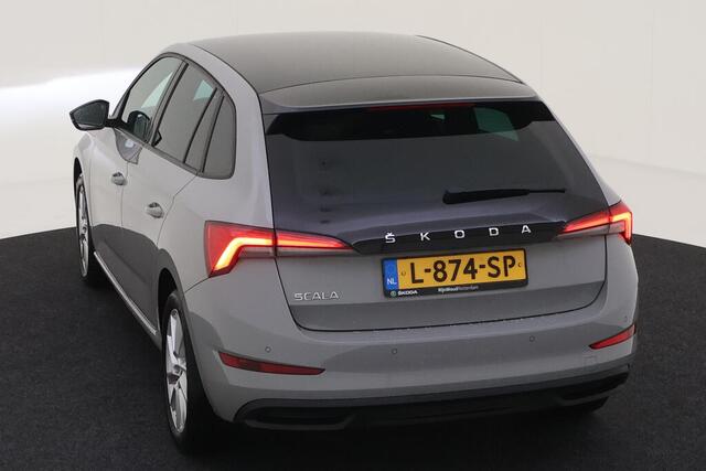 Skoda SCALA 1.0 TSI Sport Business / PANO/ PARK. SENSOREN/ LED/ SMARTLINK/ CLIMA/ 17" LMV