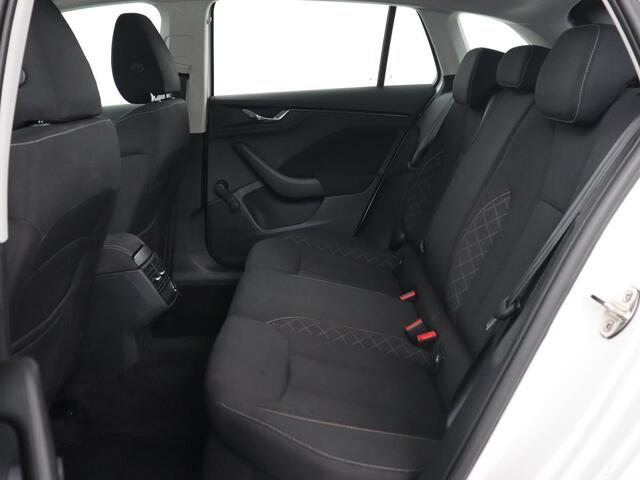 Skoda SCALA 1.0 TSI Ambition | Carplay | Full LED | Cruise control | Airco | Bluetooth | DAB