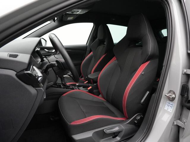 Skoda SCALA 1.5 TSI 150 pk DSG Monte Carlo | Panoramadak | Stuur-/stoelverwarming | Parkeersensoren voor/achter | Carplay