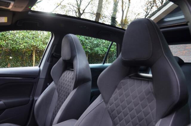 Skoda SCALA 1.0 TSI Sport Business Led/Navi/Ecc/Pdc/Achteruitrijcamera/Panoramadak/Sportstoelen/Virtual Cockpit
