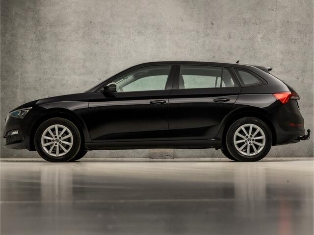 Skoda SCALA 1.0 TSI Sportline (VIRTUAL COCKPIT, APPLE CARPLAY, GROOT NAVI, CLIMATE, STOELVERWARMING, SPORTSTOELEN, TREKHAAK, LM VELGEN, LED KOPLAMPEN, NIEUWSTAAT)