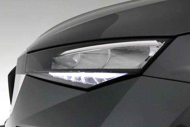 Skoda SCALA Essence 1.0 TSI 70 kW / 95 pk | Apple Carplay | Parkeersensoren | Technology Pack | Cruise Control |