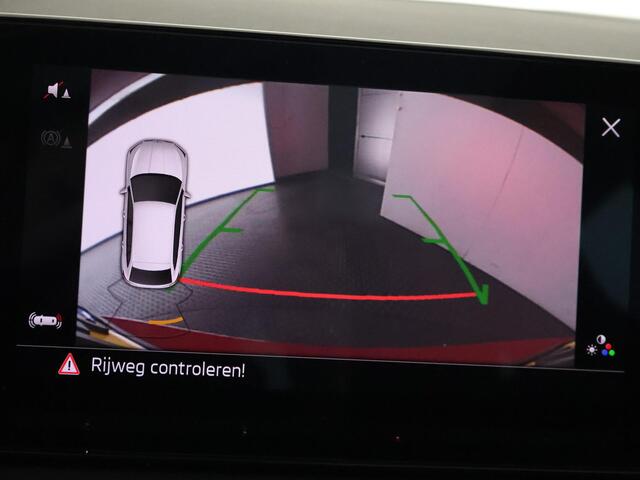 Skoda SCALA 1.0 TSI Sport Business Automaat | Panoramadak | Navigatie | Apple Carplay & AndroidAUTO | Camera