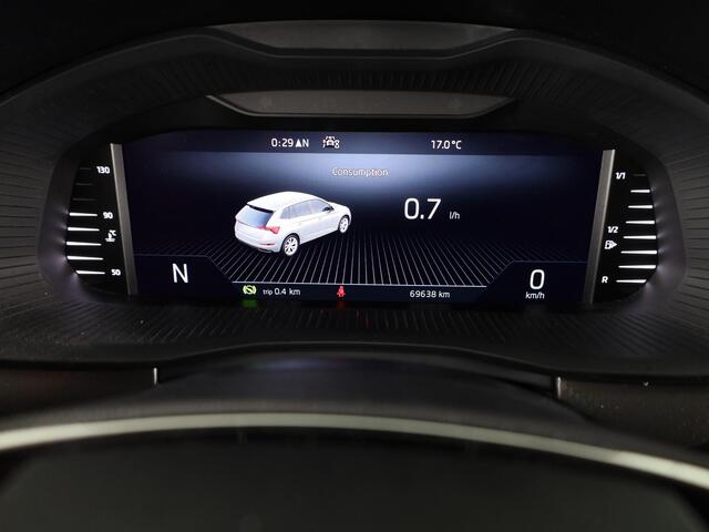 Skoda SCALA 1.0 TSI Ambition 110pk | Navigatie | Parkeercamera | 18 inch lichtmetalen velgen | Verlengde garantie