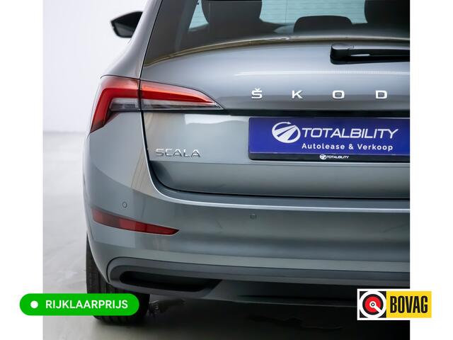 Skoda SCALA 1.0 TSI Ambition Comfort AUT. 110 PK Stoel- en stuurverwarming , Climate control , Apple Carplay, Android auto, PDC achter All season banden