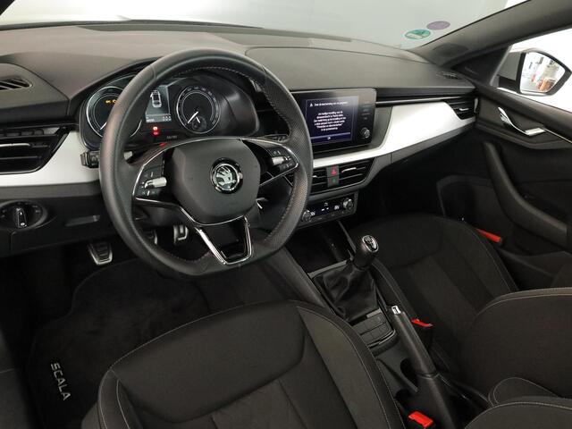 Skoda SCALA 1.0 TSI Sport Business 110 pk | Navigatie via App | Panoramadak | Parkeersensoren achter | Full LED koplampen | Apple Carplay/Android Auto |