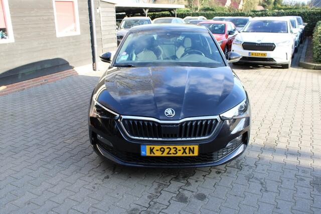 Skoda SCALA 1.0 TSI Sport business - virtual cockpit - Carplay - pano dak