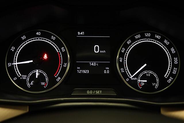 Skoda SCALA 1.0 TSI First Edition | PANORAMADAK | DRAADLOZE LADER | STOELVERWARMING | 18"