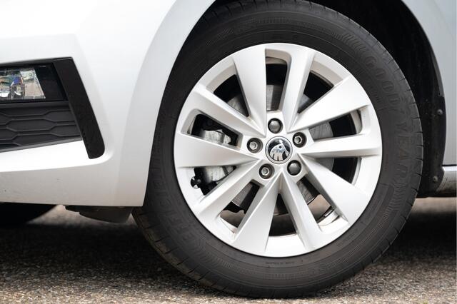 Skoda SCALA 1.0 TSI 110pk Ambition | Trekhaak | Navi by App | Camera | Cruise | Stoelverw. | PDC V+A