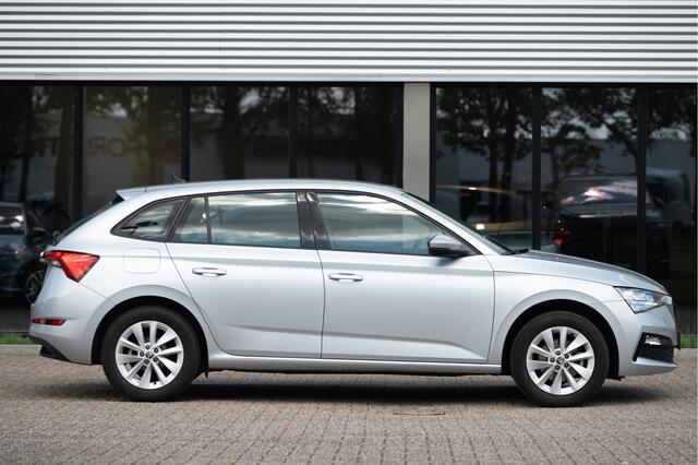 Skoda SCALA 1.0 TSI 110pk Ambition | Trekhaak | Navi by App | Camera | Cruise | Stoelverw. | PDC V+A