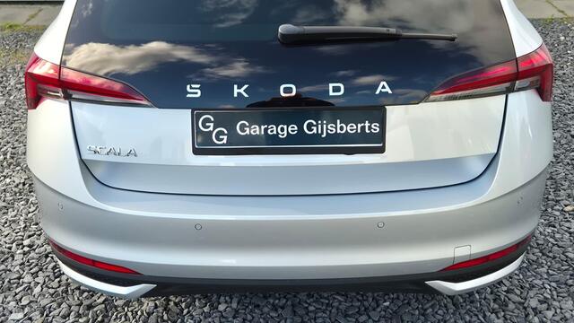 Skoda SCALA 1.0 TSI Selection Camera achter - Keyless - 16 Lichtmetaal - Led Koplampen - Image Pakket - Licht en Regen sensor - Skoda Care Connect service - Virtual cockpit - PDC voor en achter