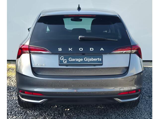 Skoda SCALA 1.0 TSI Selection Camera achter - Keyless - 16 Lichtmetaal - Led Koplampen - Image Pakket - Licht en Regen sensor - Skoda Care Connect service - Virtual cockpit - PDC voor en achter.