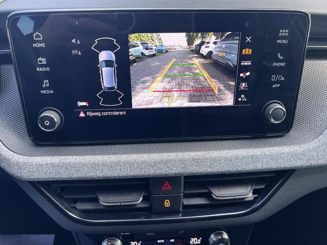 Skoda SCALA 1.0 TSI Selection / Fabrieksgarantie t/m 6-2027 / Apple Carplay/Android Auto / Climate Control / Cruise Control / Comfort pakket / Achteruitrijcamera /