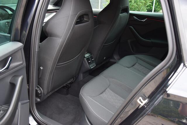 Skoda SCALA 1.0 TSI Sport Business DSG Automaat | Org. NL | BOVAG Garantie | Trekhaak | Achteruitrijcamera | Apple Carplay/Android Auto | Full LED | 18'' Velgen | Stoelverwarming |