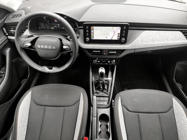 Skoda SCALA 1.0 TSI Selection / Automaat / Trekhaak / Fabrieksgarantie tot 05-2027 / Automaat / Camera / Navigatie via Apple Carplay Android / Climate Control / 16" LM wielen /