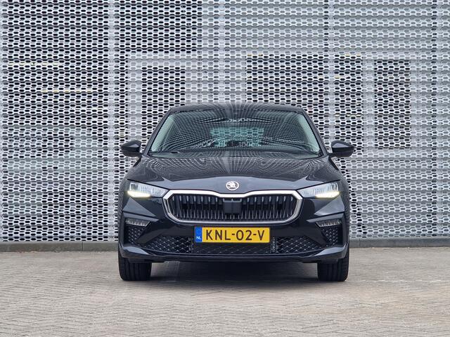 Skoda SCALA 1.0 TSI Selection / Image Pakket / Charging