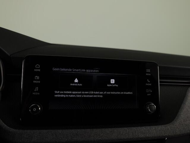 Skoda SCALA Edition 1.0 TSI 115pk DSG-7 | Stoel- en stuurverwarming | Travel Assist | Draadloos laden | 16 inch lichtmetalen velgen |