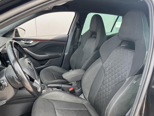 Skoda SCALA 1.5 TSI Sport Business / AUTOMAAT/ 150 PK/ TREKHAAK/ CRUISE/ SMARTLINK/ PARK. SENSOREN/ CLIMATE/ STOELVERWARMING/ 18" LMV