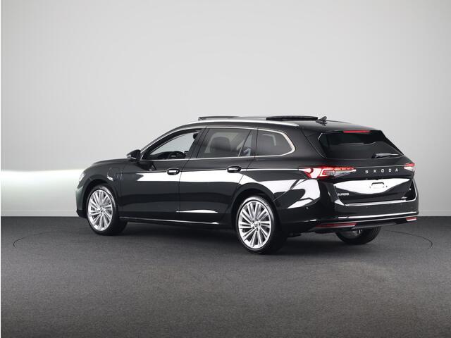 Skoda SUPERB Combi 1.5 TSI iV First Edition 204pk Plug in Hybrid | Panoramadak | Trekhaak wegklapbaar | Canton Soundsystem