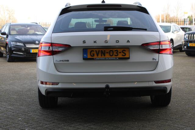 Skoda SUPERB Combi 1.4 TSI iV 218PK Business Edition NAVI TREKHAAK CARPLAY