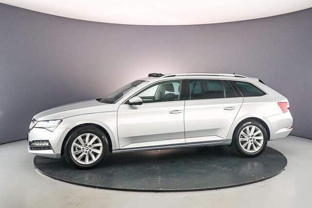 Skoda SUPERB Combi Business Edition Plus 1.4 TSI PHEV 218pk DSG Automaat Panoramadak, Elektrische achterklep, Achteruitrijcamera, Cruise control, Navigatie, Parkeersensoren, LED koplampen