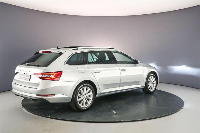 Skoda SUPERB Combi Business Edition Plus 1.4 TSI PHEV 218pk DSG Automaat Panoramadak, Elektrische achterklep, Achteruitrijcamera, Cruise control, Navigatie, Parkeersensoren, LED koplampen