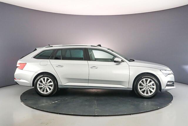 Skoda SUPERB Combi Business Edition Plus 1.4 TSI PHEV 218pk DSG Automaat Panoramadak, Elektrische achterklep, Achteruitrijcamera, Cruise control, Navigatie, Parkeersensoren, LED koplampen