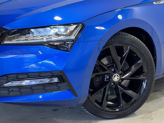 Skoda SUPERB 1.4 TSI iV Sportline Business | Navigatie/Android/Apple Carplay | LM Velgen 18" | Elektrisch Glazen Panoramadak | Voorstoelen/Stuurwiel Verwarmd | Cruise Control |